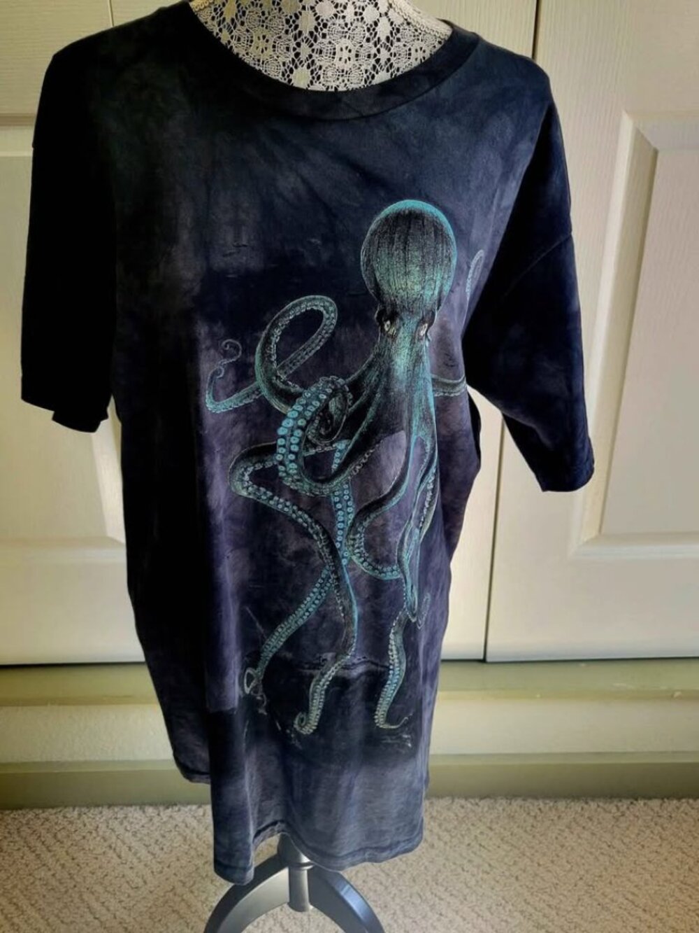 Unisex Octopus Graphic T-REX T-Shirt A Hand-Dyed Mottle Design In Blue and Green